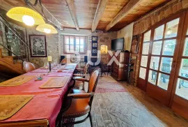 ISTRA, POREČ, VABRIGA - obnovljena kamena kuća s bazenom, Poreč, House