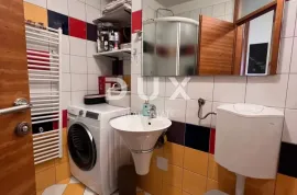 ŠKURINJE - moderni 2S+DB u novijoj zgradi s garažnim mjestom, Rijeka, Appartement