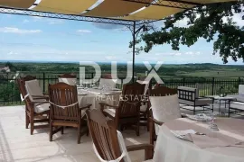 ISTRA, BUJE - Moderan obiteljski hotel s profesionalnim restoranom i panoramskim pogledom, Buje, العقارات التجارية