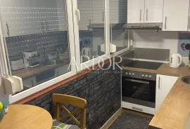 Turnić, potpuno adaptirani stan, Rijeka, Appartement