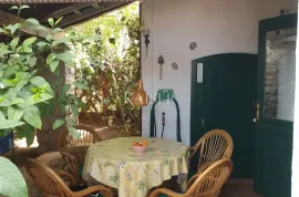 Mali Lošinj, Artatore, dva apartmana okružena borovom šumom 65m2, Mali Lošinj, Stan