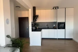 STAN s balkonom i pogledom na MORE, REŠETARI, 55m2, Kastav, Appartement