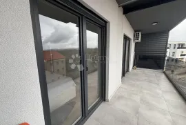 STAN s balkonom i pogledom na MORE, REŠETARI, 55m2, Kastav, Apartamento