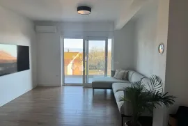 STAN s balkonom i pogledom na MORE, REŠETARI, 55m2, Kastav, Flat