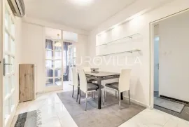 Zagreb, Maksimir, trosoban stan 70 m2 na 2. katu + VPM, Zagreb, Appartement