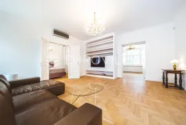 Zagreb Mesnička novoadaptiran četverosoban stan 150 m2, Zagreb, Appartement