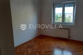 Istra, Pula, stan nadomak centra grada, Pula, Apartamento