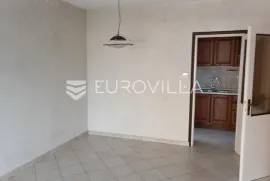 Istra, Pula, stan nadomak centra grada, Pula, Apartamento