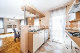 Zagreb, Maksimir, ugodan i prostran četverosoban stan 110 m2 + PARKING, Zagreb, Wohnung