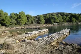 KAPRIJE: Attraktives landwirtschaftliches Grundstück - 19.555 m², erste Reihe zum Meer, Šibenik - Okolica, Land