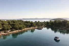 Poljoprivredno zemljište u prvom redu do mora, Šibenik - Okolica, Tierra