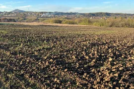 Prelep Plac u Vrčinu (Avala) Beograd, Grocka, Land