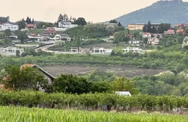 Prelep Plac u Vrčinu (Avala) Beograd, Grocka, Terrain