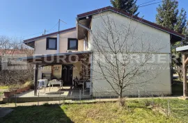 Prodaja obiteljske kuće u Sesvetskom Kraljevcu, Zagreb, House