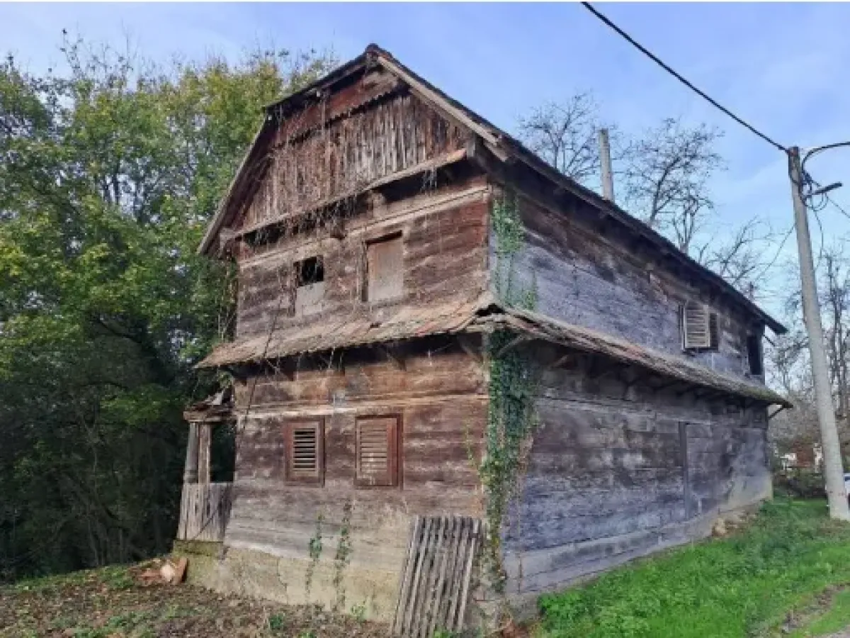 قائمة بيانات_حقول+افتراضي+عنوان, Petrinja, House