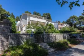 Mali Lošinj - Kuća, 250 m2, Mali Lošinj, Maison