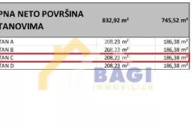 ISTRA - MEDULIN Kuća u nizu NOVOGRADNJA, 100m od mora, Medulin, Ev