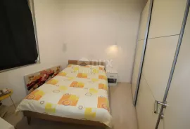 RIJEKA, BELVEDER, DVIJE KUĆICE S PREDIVNIM VRTOVIMA U CENTRU GRADA, Rijeka, House