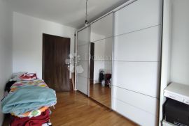 Prostran stan napravljen od 2 etažirana stana (NOVOGRADNJA), Pula, Appartement