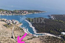 OTOK PAG, ŠIMUNI građevinsko zemljište 5500m2 na odličnoj lokaciji, Pag, Terreno