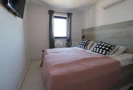 OTOK KRK, PUNAT, kompletno uređen i opremljen apartman, Punat, Appartamento