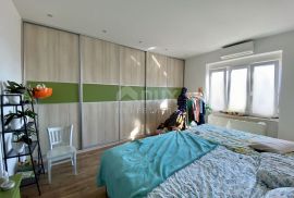 RIJEKA, PEĆINE - Gospodski 3S+DB sa pogledom na more, Rijeka, Wohnung