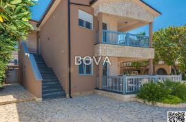 Kuća 196 m2 – Vir *Centar mjesta* (ID-2315), Vir, Maison