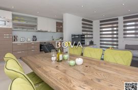 Kuća 196 m2 – Vir *Centar mjesta* (ID-2315), Vir, Maison