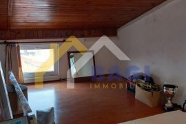 Stan na rivi sa pogledom na zaljev - 90 m2, Pula, Appartement