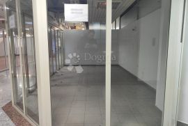 Poslovni prostor u centru Rijeke, Rijeka, Propriedade comercial