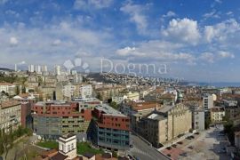 CENTAR POSLOVNI PROSTOR, Rijeka, Propiedad comercial