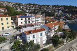 Rabac, stambeno-poslovni objekt prvi red do mora, Labin, Commercial property