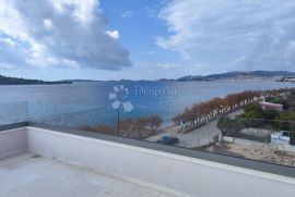 SRIMA- SAVRŠENI PENTHOUSE UZ MORE, Vodice, Appartment