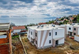 OPATIJA, POBRI - Villa u nizu 179m2 s pogledom na more + uređena okućnica 250m2, Opatija - Okolica, Σπίτι