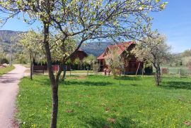 OTOČAC, LIČKO LEŠČE - Idilična kuća s bazenom, Otočac, House