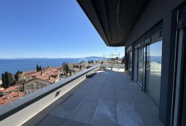 OPATIJA, CENTAR - ekskluzivan penthouse od 214m2 u luksuznoj novogradnji, wellness, pogled, Opatija, Apartamento