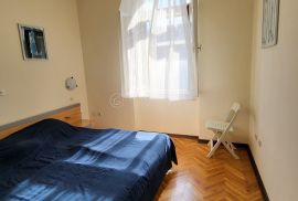 OPATIJA STROGI CENTAR - FANTASTIČAN STAN OD 120m2, TRI BALKONA !!, Opatija, Apartamento