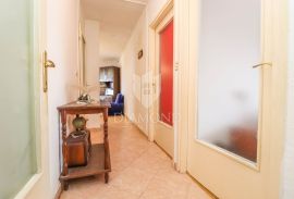 Rovinj, stan na super lokaciji s pogledom na more, Rovinj, Appartement