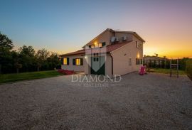 Labin, okolica, prekrasna kuća za odmor sa bazenom, Labin, House