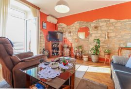 Umag, apartmanska kuća 1.red do mora!, Umag, Famiglia