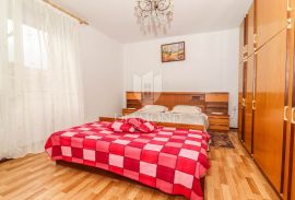 Rovinj, okolica, apartmanska kuća u centru, Rovinj, Haus