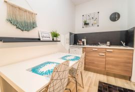 Rovinj, centar, apartmanska kuća na top lokaciji, Rovinj, بيت