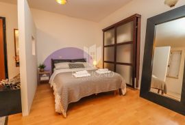 Rovinj, centar, apartmanska kuća na top lokaciji, Rovinj, بيت