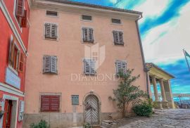 Motovun, kuća u centru sa otvorenim pogledom, Motovun, Σπίτι