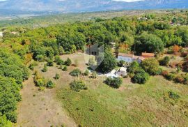 Labin, okolica, kuća sa bazenom i velikom okućnicom, Labin, Haus