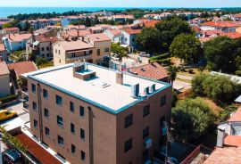 Poreč, PENTHOUSE sa terasom i pogledom na more u centru grada!, Poreč, Appartamento