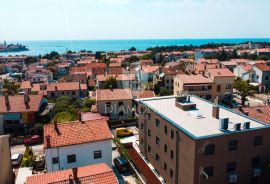 Poreč, PENTHOUSE sa terasom i pogledom na more u centru grada!, Poreč, Appartamento