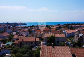 Poreč, PENTHOUSE sa terasom i pogledom na more u centru grada!, Poreč, Appartamento