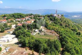 Pićan, građevinsko zemljište na rubu naselja sa otvorenim pogledom, Pićan, Zemljište