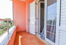 Rovinj, prostrani stan na mirnoj lokaciji nedaleko od centra, Rovinj, Appartment